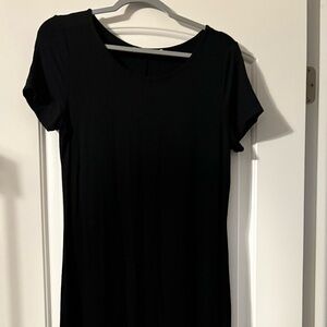 Black crew neck maxi tshirt dress